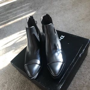 New, unique, chic leather ankle boot